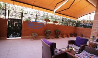 Appartement à Paus - Polígono San Blas. Vivienda seminueva con patio terraza de 50m2 y plaza de garaje. Appartement à Paus - Polígono San Blas. Vivienda seminueva con patio terraza de 50m2 y plaza de garaje.