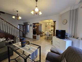 Casa a Los Molinos. Casa en venta en zona santa lucía, 3 dormitorios. Casa a Los Molinos. Casa en venta en zona santa lucía, 3 dormitorios.