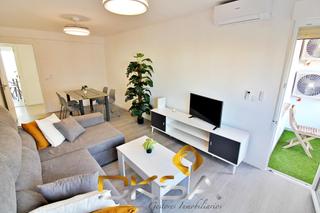 Location Appartement Avenida cardenal costa. Bonito y amplio piso completamente reformado. nuevo, a estrenar! Location Appartement Avenida cardenal costa. Bonito y amplio piso completamente reformado. nuevo, a estrenar!