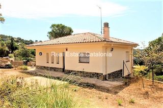 Casa Urb. nord. Casa económica en buen estado Casa Urb. nord. Casa económica en buen estado