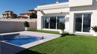 Casa adosada en Avenida riegos de levante, 52. Nuevo chalé adosado a estrenar Casa adosada en Avenida riegos de levante, 52. Nuevo chalé adosado a estrenar