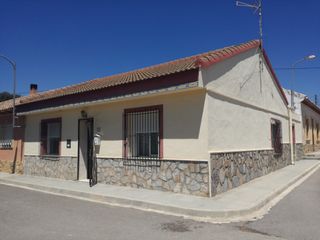 Rent House in Los miras, s/n. Planta baja con garaje Rent House in Los miras, s/n. Planta baja con garaje