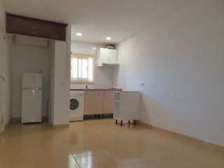 Lloguer Estudi Can buc. Todos los gastos incluidos (luz, agua, basuras)
estudio sin mue Lloguer Estudi Can buc. Todos los gastos incluidos (luz, agua, basuras)
estudio sin mue