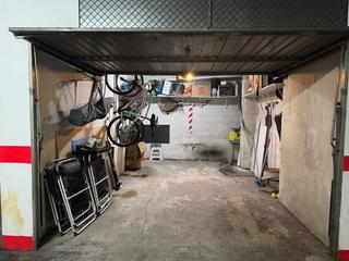 Parking coche en Germaníes - Juzgados. Garaje cerrado en el centro es un privilegio Parking coche en Germaníes - Juzgados. Garaje cerrado en el centro es un privilegio