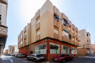 Local commercial à Calle de pérez galdós 35. Descubre el lugar perfecto para tu nuevo negocio! Local commercial à Calle de pérez galdós 35. Descubre el lugar perfecto para tu nuevo negocio!