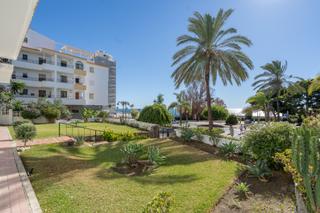Rez-de-chaussée à Puerto de Estepona. A pasos del puerto de estepona apartamento en planta baja con l Rez-de-chaussée à Puerto de Estepona. A pasos del puerto de estepona apartamento en planta baja con l
