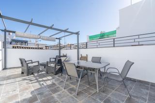 Casa adosada en Centro. Casa adosada reformada en el casco antiguo de estepona Casa adosada en Centro. Casa adosada reformada en el casco antiguo de estepona