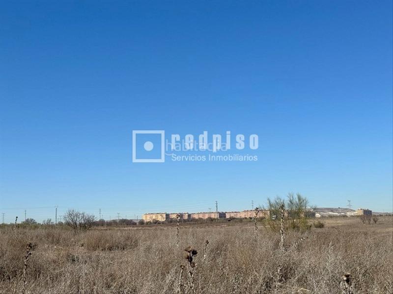 Foto 4c6a8ad5-fe71-441a-a433-e739e7c25c09. Solar industrial a Los Robles Seseña Foto 4c6a8ad5-fe71-441a-a433-e739e7c25c09. Solar industrial a Los Robles Seseña