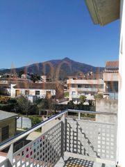 Lloguer Dúplex Carrer verneda. Soleado con parking opcional Lloguer Dúplex Carrer verneda. Soleado con parking opcional