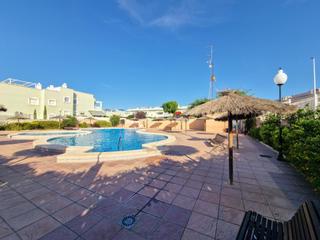 Casa a Puerto Marino. Venta chalet esquina, 200m terraza, piscina comunitaria, reforma Casa a Puerto Marino. Venta chalet esquina, 200m terraza, piscina comunitaria, reforma