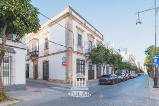 Casa a Centro. Casa palacio de 5 dormitorios en el centro en el puerto de santa Casa a Centro. Casa palacio de 5 dormitorios en el centro en el puerto de santa