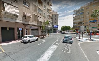 Alquiler Parking coche en Calle san policarpo, 2. Alquilo garaje centro torrevieja Alquiler Parking coche en Calle san policarpo, 2. Alquilo garaje centro torrevieja