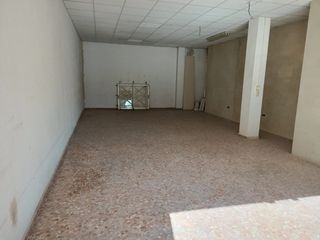 Local commercial à Plaza alqueria nova, 2. Venta local en barrio la luz Local commercial à Plaza alqueria nova, 2. Venta local en barrio la luz