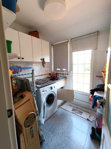 Foto 6fd8d2f2-f107-410b-873d-2121f0578911. Alquiler casa adosada  con vistas a la iglesia -piscina-jardin-garaje-alarma en Mont-ras Foto 6fd8d2f2-f107-410b-873d-2121f0578911. Alquiler casa adosada  con vistas a la iglesia -piscina-jardin-garaje-alarma en Mont-ras