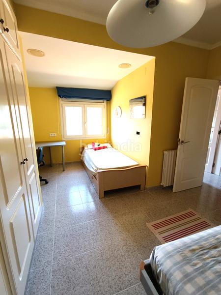 Foto b82e0c96-8292-418d-bef8-38098a9a7625. Alquiler casa adosada  con vistas a la iglesia -piscina-jardin-garaje-alarma en Mont-ras Foto b82e0c96-8292-418d-bef8-38098a9a7625. Alquiler casa adosada  con vistas a la iglesia -piscina-jardin-garaje-alarma en Mont-ras