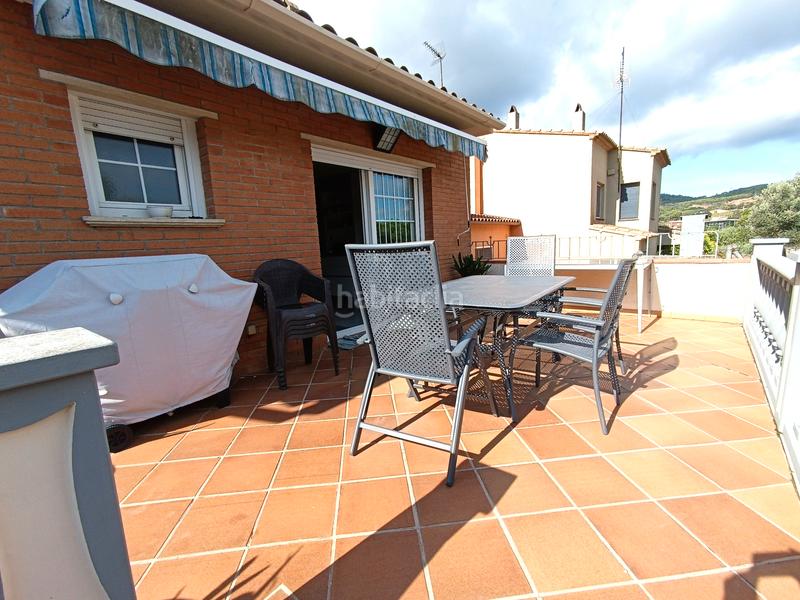 Foto d4b584ac-34e3-48b5-b28e-1f53f2b7d2c9. Alquiler casa adosada  con vistas a la iglesia -piscina-jardin-garaje-alarma en Mont-ras Foto d4b584ac-34e3-48b5-b28e-1f53f2b7d2c9. Alquiler casa adosada  con vistas a la iglesia -piscina-jardin-garaje-alarma en Mont-ras