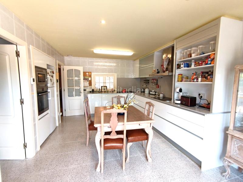 Foto 6145d19e-f71d-464b-9518-9b30d34dbf6b. Lloguer casa adossada amb xemeneia calefacció aparcament piscina a Mont-ras Foto 6145d19e-f71d-464b-9518-9b30d34dbf6b. Lloguer casa adossada amb xemeneia calefacció aparcament piscina a Mont-ras