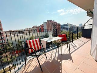 Appartamento  Avinguda de roma. Piso alto, exterior y con orientación mar (sureste). terraza muy Appartamento  Avinguda de roma. Piso alto, exterior y con orientación mar (sureste). terraza muy