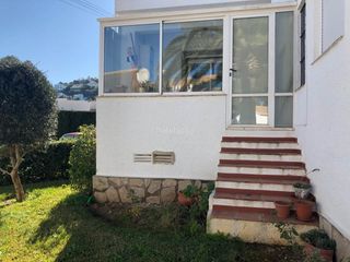 Casa adosada en Pedreguer. Casa adosada con parking, piscina comunitaria, calefacción, aire Casa adosada en Pedreguer. Casa adosada con parking, piscina comunitaria, calefacción, aire