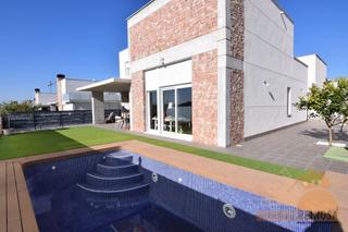 Chalet in La Alcayna Chalet in La Alcayna