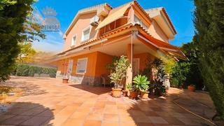 Rent Chalet Avenida del golf Rent Chalet Avenida del golf