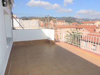 Penthouse in Carrer doctor robert, 155. Ático de 95m2 en bufalá Penthouse in Carrer doctor robert, 155. Ático de 95m2 en bufalá