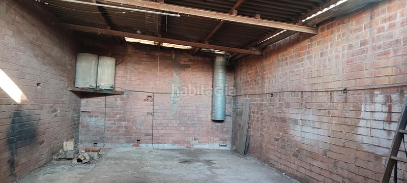 Foto bc995b74-181b-4373-b284-952da2df140a. Local comercial a Llefià Badalona Foto bc995b74-181b-4373-b284-952da2df140a. Local comercial a Llefià Badalona