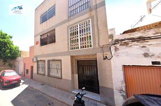 Casa adossada Calle trueno. Venta casa en almería Casa adossada Calle trueno. Venta casa en almería