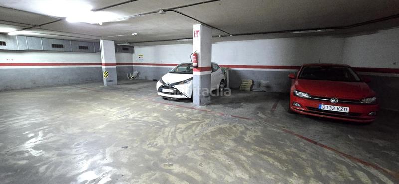 Foto e7d5b618-24a2-4e35-95c7-2900c6b49fcd. Parking voiture dans Hostafrancs Barcelona Foto e7d5b618-24a2-4e35-95c7-2900c6b49fcd. Parking voiture dans Hostafrancs Barcelona