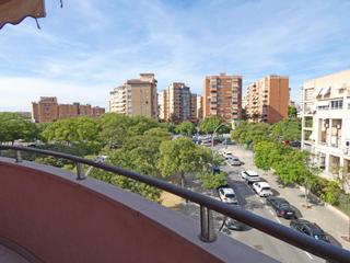 Appartement à Babel. Nuevo piso en zona babel! piso todo exterior con piscina, doble Appartement à Babel. Nuevo piso en zona babel! piso todo exterior con piscina, doble