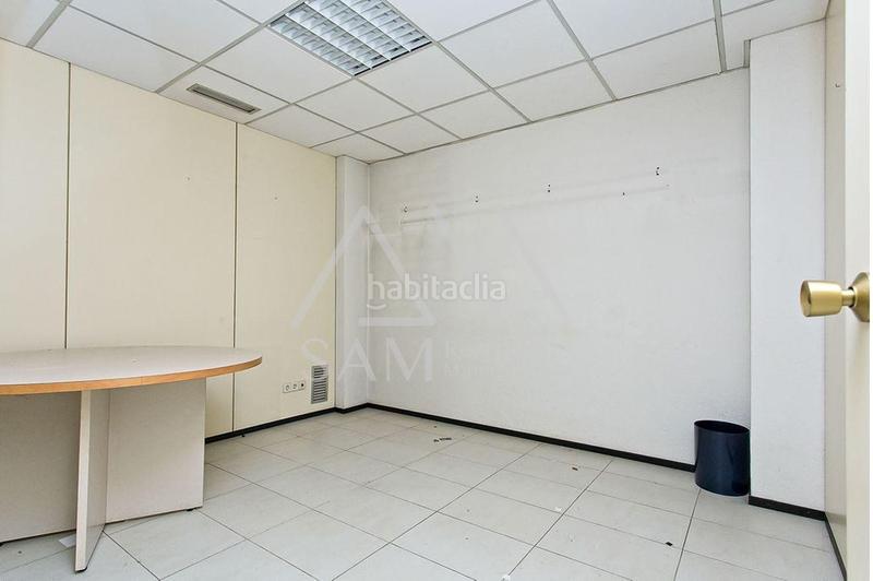 Foto 091031f2-bab9-45c6-b24c-d803f7fed920. Locale commerciale in Centre - Passeig i Rodalies Manresa Foto 091031f2-bab9-45c6-b24c-d803f7fed920. Locale commerciale in Centre - Passeig i Rodalies Manresa