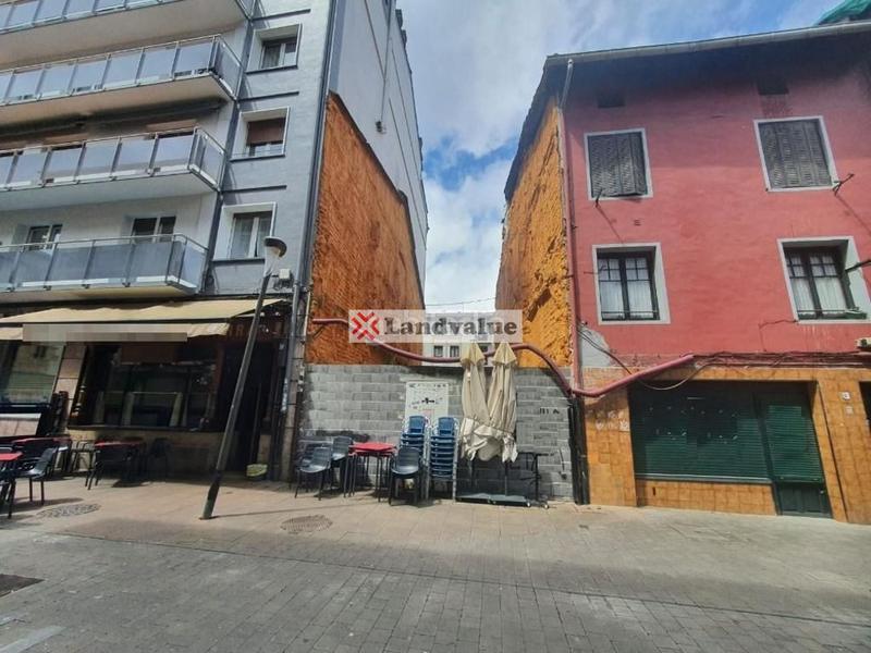 Foto 694425f1-e075-48ff-a3b8-0874f3be40f3. Terreny residencial a nafarroa kalea 7 a Legazpi Foto 694425f1-e075-48ff-a3b8-0874f3be40f3. Terreny residencial a nafarroa kalea 7 a Legazpi