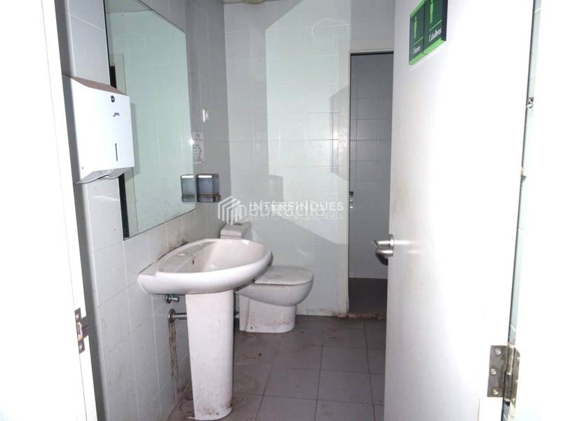 Foto 0ab75d85-9d75-4a10-bd29-b3ea325dcb4a. Lloguer local comercial a Bufalà Badalona Foto 0ab75d85-9d75-4a10-bd29-b3ea325dcb4a. Lloguer local comercial a Bufalà Badalona