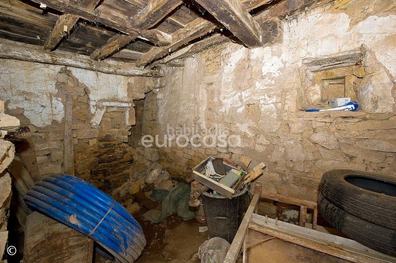 Foto 6c80b255-b831-43ff-9486-08e03487b230. Casa adosada lienzo en blanco en Arenas de Iguña Foto 6c80b255-b831-43ff-9486-08e03487b230. Casa adosada lienzo en blanco en Arenas de Iguña