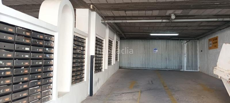 Foto cecc532b-845a-4265-aca6-f4b331b0103d. Parking voiture dans Calas Santiago Bernabeu Santa Pola Foto cecc532b-845a-4265-aca6-f4b331b0103d. Parking voiture dans Calas Santiago Bernabeu Santa Pola