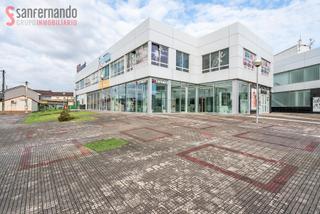 Local Comercial El crucero. Local comercial en centro de negocios con 10 metros de escaparat Local Comercial El crucero. Local comercial en centro de negocios con 10 metros de escaparat