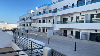 Appartamento  Avenida vista alegre. Piso de obra nueva con dos terrazas, piscina y garaje en residen Appartamento  Avenida vista alegre. Piso de obra nueva con dos terrazas, piscina y garaje en residen