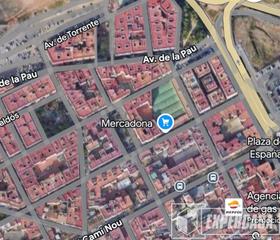 Edificio in Avenida de la Paz Edificio in Avenida de la Paz