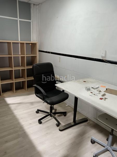 Foto 10c895da-6bc7-4f03-9996-425b4bcb85e1. Local comercial amplio local con vado en Llefià Badalona Foto 10c895da-6bc7-4f03-9996-425b4bcb85e1. Local comercial amplio local con vado en Llefià Badalona