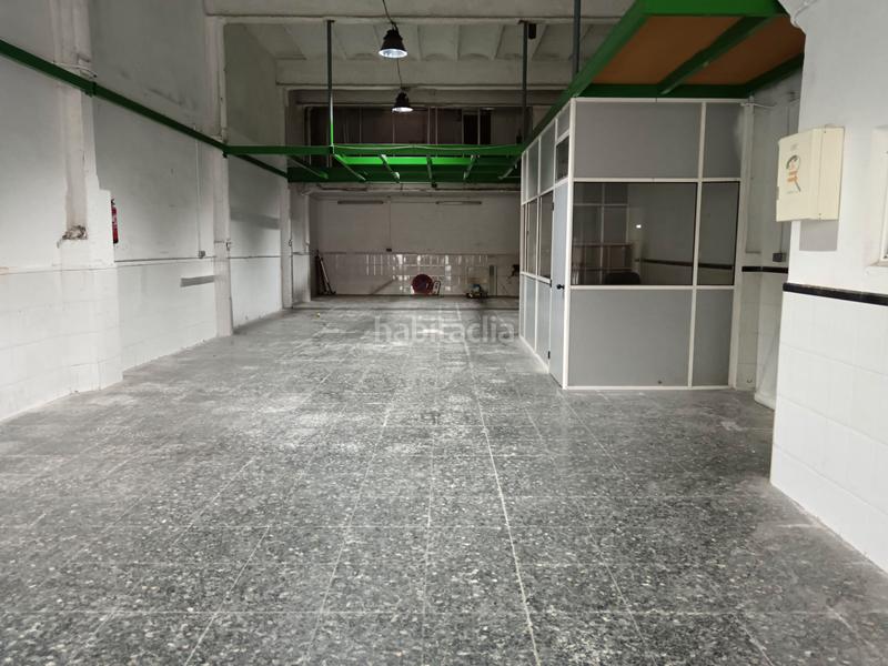 Foto 2eaf44e5-53ed-43dd-be97-fcc82733188e. Local comercial amplio local con vado en Llefià Badalona Foto 2eaf44e5-53ed-43dd-be97-fcc82733188e. Local comercial amplio local con vado en Llefià Badalona