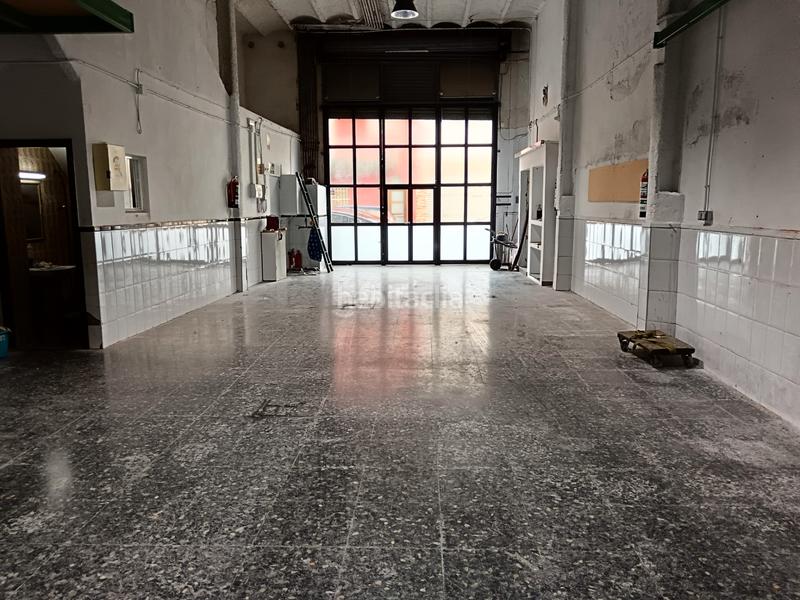 Foto 58617c18-1b0e-49f8-a76b-306d2b212416. Local comercial amplio local con vado en Llefià Badalona Foto 58617c18-1b0e-49f8-a76b-306d2b212416. Local comercial amplio local con vado en Llefià Badalona