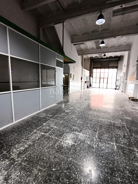 Foto b8d58c30-87d2-4a21-8818-2c3994195cc9. Local comercial amplio local con vado en Llefià Badalona Foto b8d58c30-87d2-4a21-8818-2c3994195cc9. Local comercial amplio local con vado en Llefià Badalona