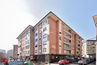 Appartement à Kalero-Basozelai. Piso totalmente exterior de 3 dormitorios con ascensor cota cero Appartement à Kalero-Basozelai. Piso totalmente exterior de 3 dormitorios con ascensor cota cero