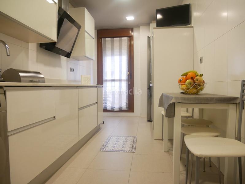 Foto 39246ad8-bfb5-4290-9a63-21015dbef6c5. Pis amb calefacció aparcament a Kalero-Basozelai Basauri Foto 39246ad8-bfb5-4290-9a63-21015dbef6c5. Pis amb calefacció aparcament a Kalero-Basozelai Basauri