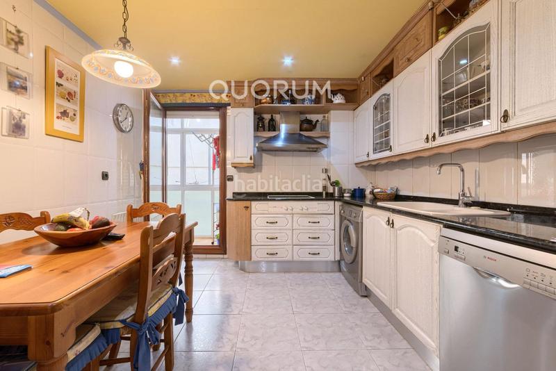 Foto 4345b0b9-6b42-4aca-8183-0b44817ed312. Flat with heating parking in Kalero-Basozelai Basauri Foto 4345b0b9-6b42-4aca-8183-0b44817ed312. Flat with heating parking in Kalero-Basozelai Basauri