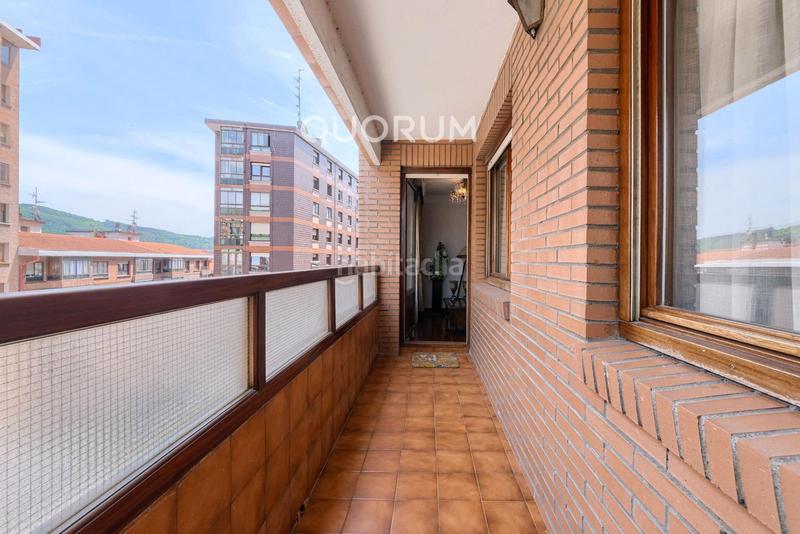 Foto 8f3dcbd4-5522-4aac-98c8-7d2d38fc49b7. Flat with heating parking in Kalero-Basozelai Basauri Foto 8f3dcbd4-5522-4aac-98c8-7d2d38fc49b7. Flat with heating parking in Kalero-Basozelai Basauri