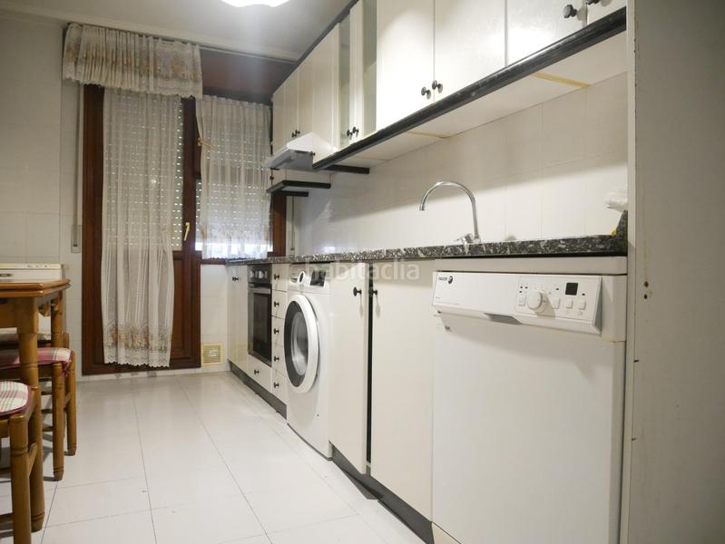 Foto 9d560a7b-3c4e-4cbd-a31a-25ac63a80ea3. Flat with heating parking in Kalero-Basozelai Basauri Foto 9d560a7b-3c4e-4cbd-a31a-25ac63a80ea3. Flat with heating parking in Kalero-Basozelai Basauri