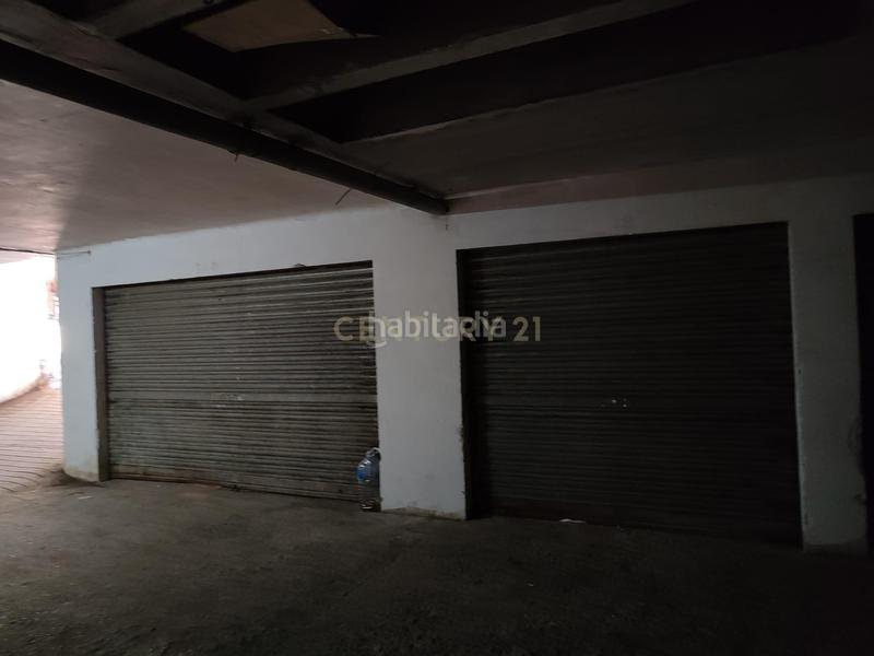 Foto 37a88dea-68e4-4418-beaa-7d4e60bf8fba. Aparcament cotxe a barcelona 27 27 a Banyoles Foto 37a88dea-68e4-4418-beaa-7d4e60bf8fba. Aparcament cotxe a barcelona 27 27 a Banyoles