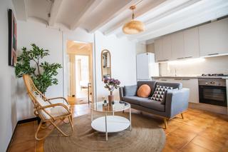 Miete Etagenwohnung Carrer de l'om. Lovely 3 bedroom apartment for rent Miete Etagenwohnung Carrer de l'om. Lovely 3 bedroom apartment for rent