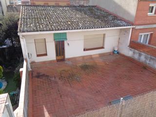 Edifici  Carrer churruca. Edificio con almacen + construccion Edifici  Carrer churruca. Edificio con almacen + construccion